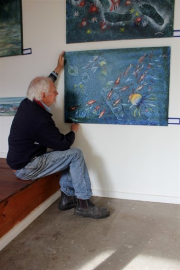 Hanging_Painting